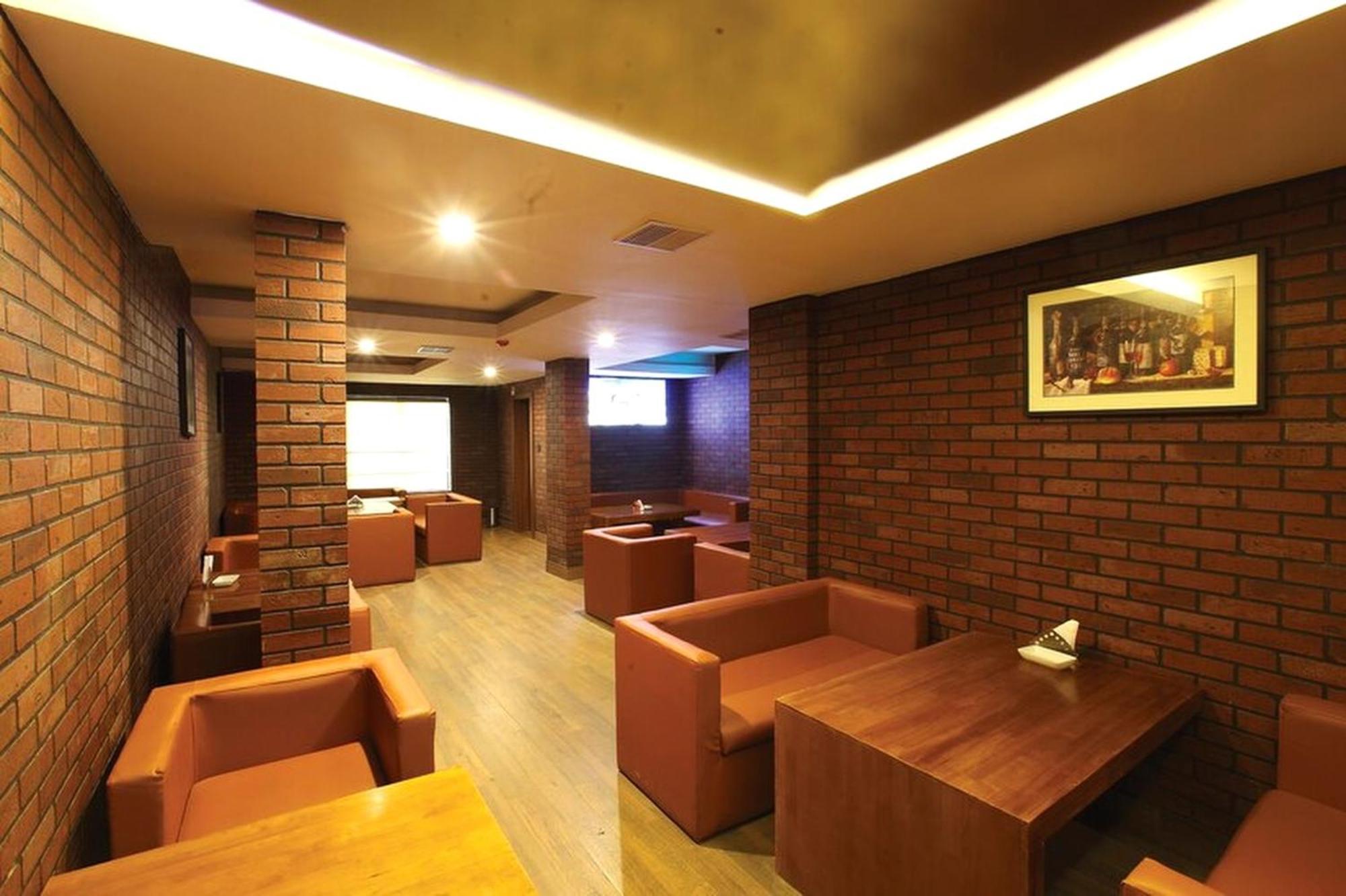 Hotel Park Residency Kozhencherry Kozhancheri Exterior photo